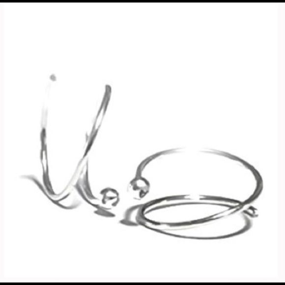 🌟999 SS Double Lobe Hoops🌟 - Picture 2 of 3